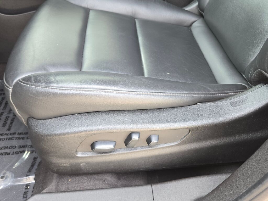 2023 Cadillac XT4 Premium Luxury photo 17
