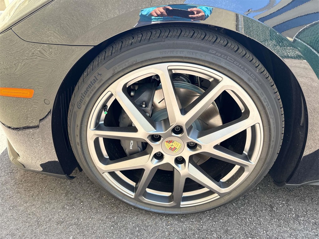2025 Porsche Panamera 4 photo 12