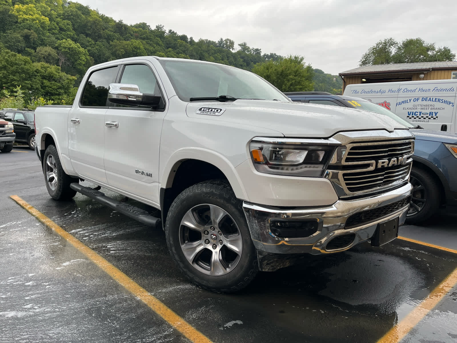 2019 Ram 1500 Laramie photo 2