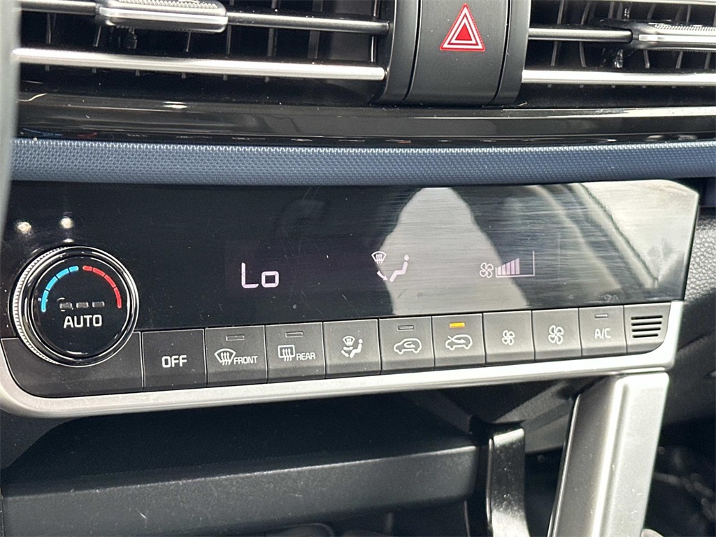 2023 Kia Seltos S photo 17