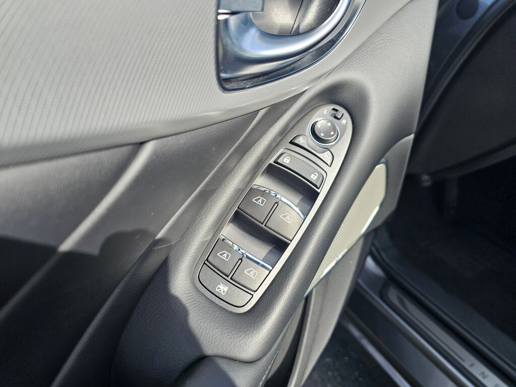 2024 Infiniti Q50 LUXE photo 27