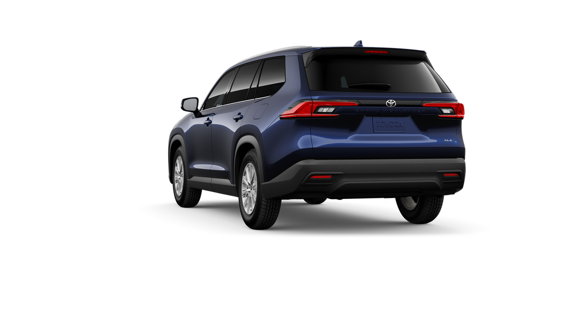 2026 Toyota Grand Highlander XLE photo 2