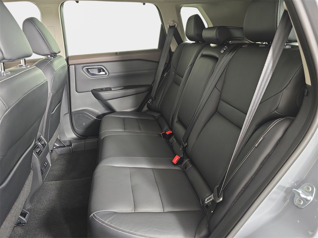 2021 Nissan Rogue SL photo 13