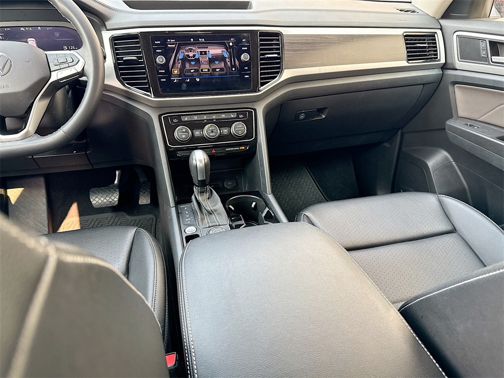 2022 Volkswagen Atlas V6 SE Technology photo 23