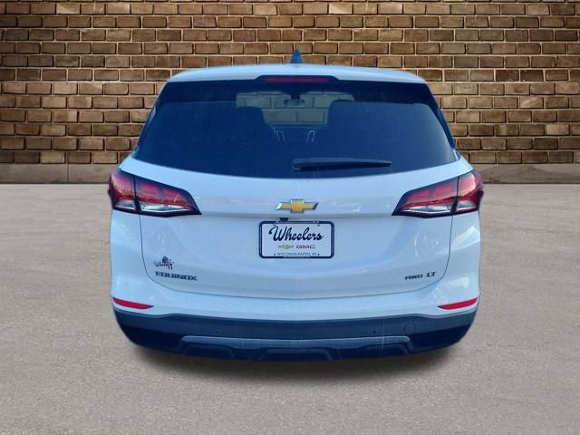2024 Chevrolet Equinox LT photo 4