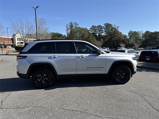 2025 Jeep Grand Cherokee Altitude X photo 4