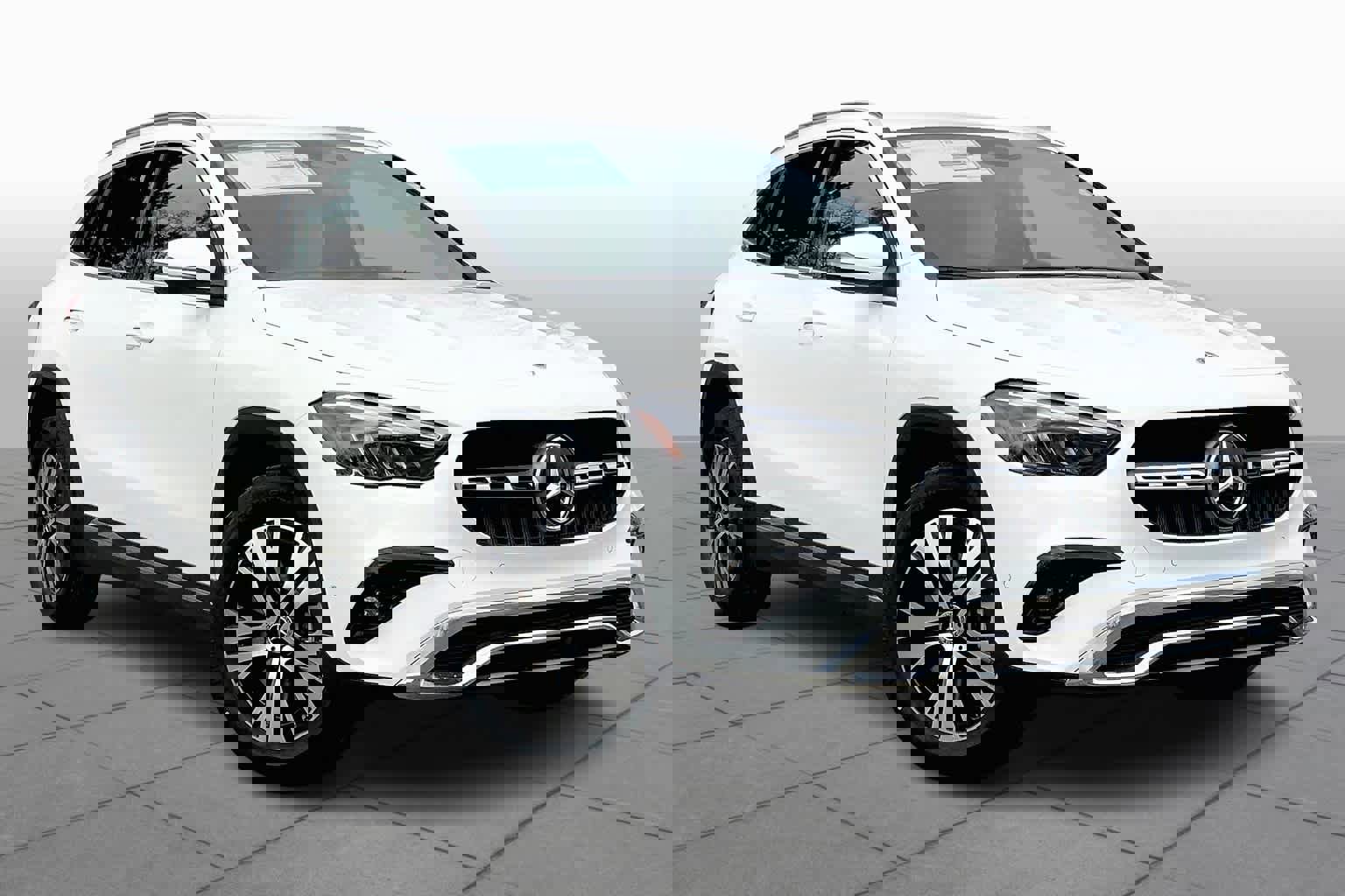 2025 Mercedes Benz GLA 250 4MATIC photo 2
