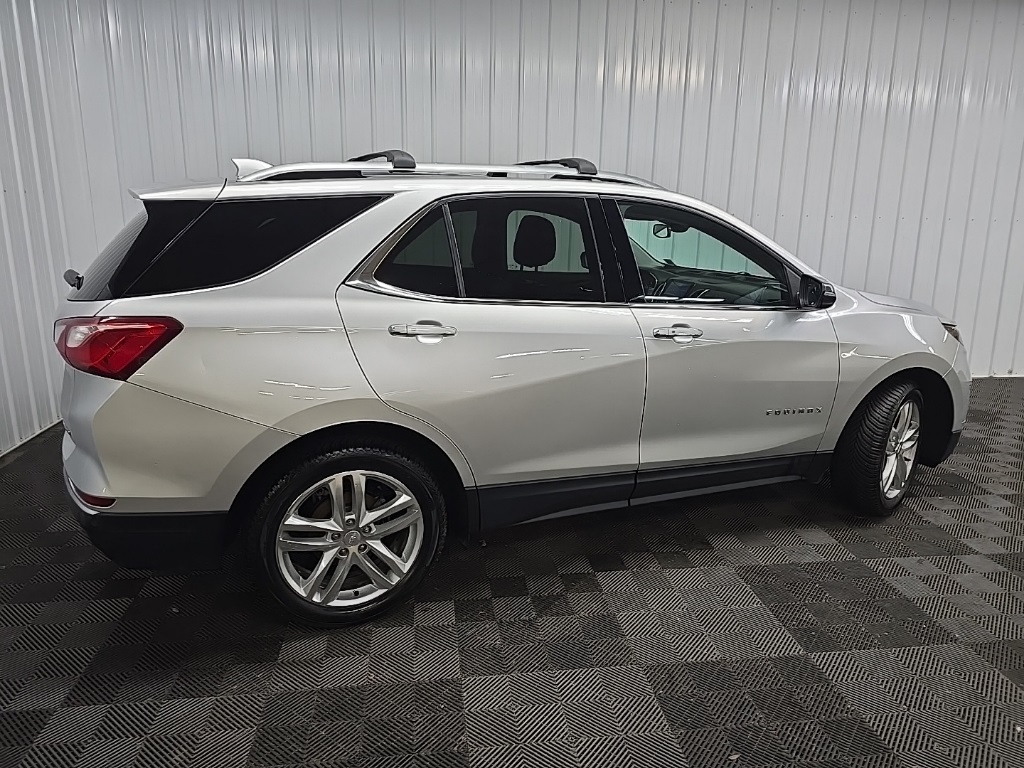 2019 Chevrolet Equinox Premier photo 3