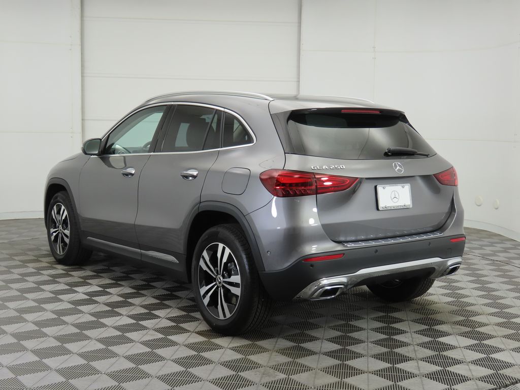 2026 Mercedes Benz GLA 250 photo 6
