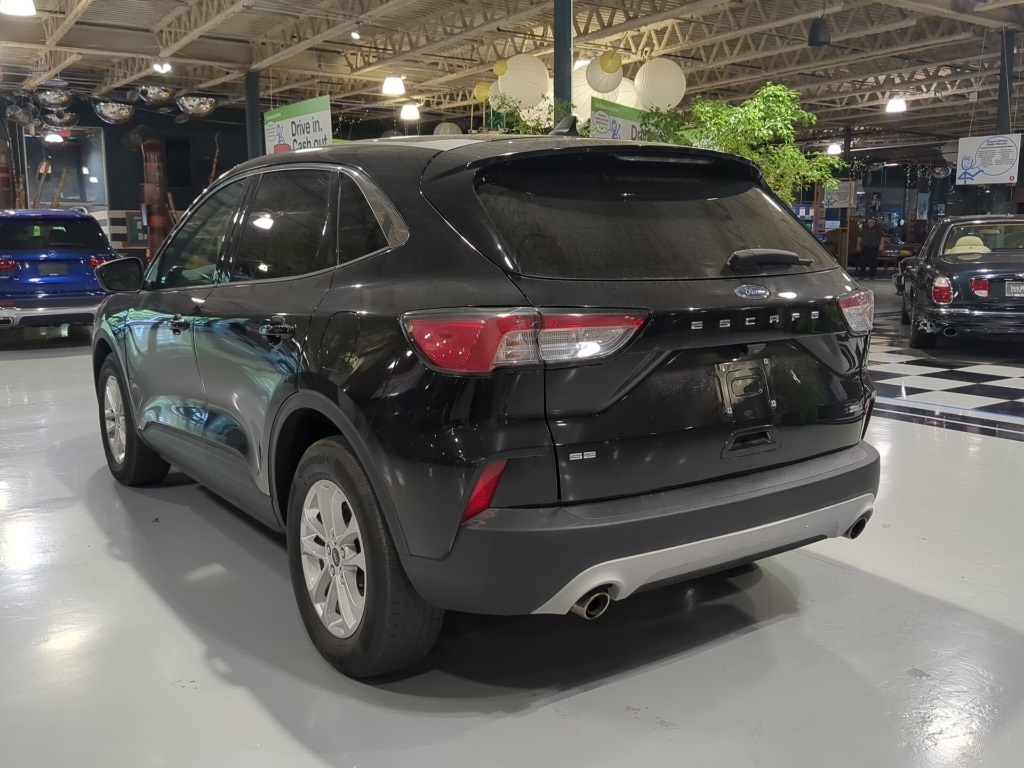 2020 Ford Escape SE photo 7