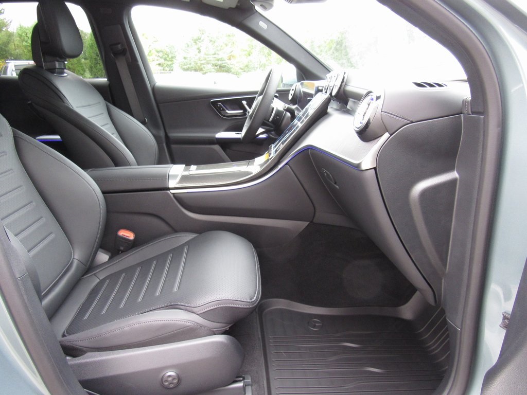 2026 Mercedes Benz GLC 300 4MATIC photo 14
