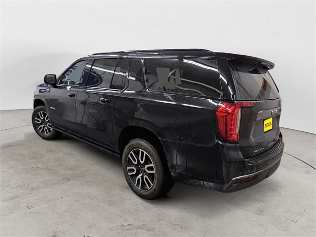 2023 Gmc Yukon XL AT4 photo 3