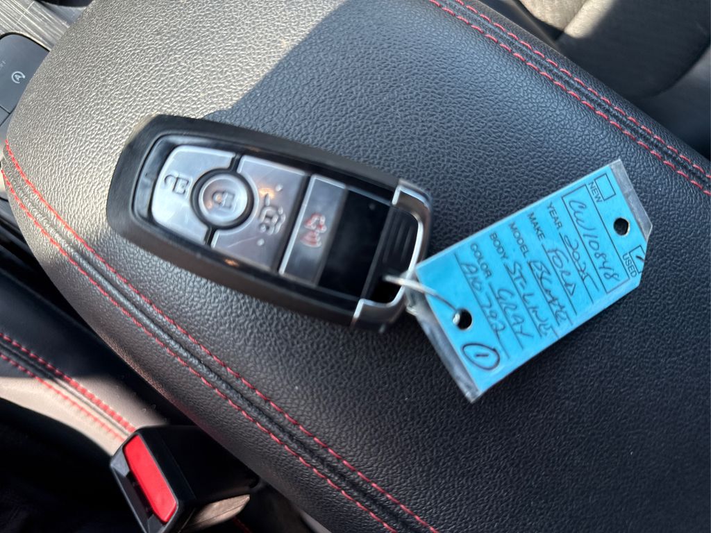 2025 Ford Escape ST-Line photo 31