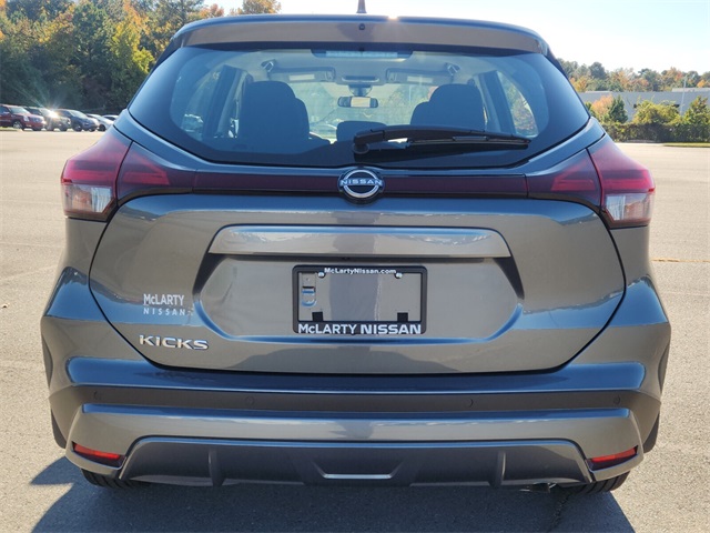 2025 Nissan Kicks Play S photo 4