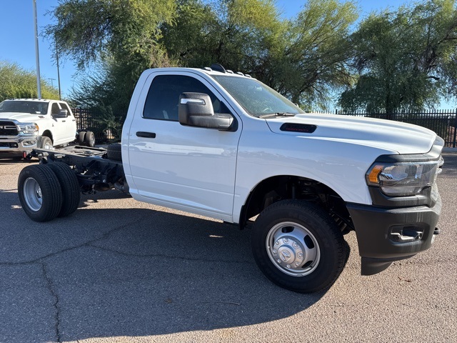 2024 Ram 3500 Tradesman photo 2