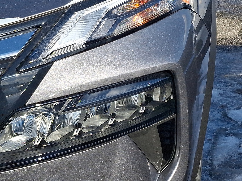 2026 Nissan Rogue SV photo 4