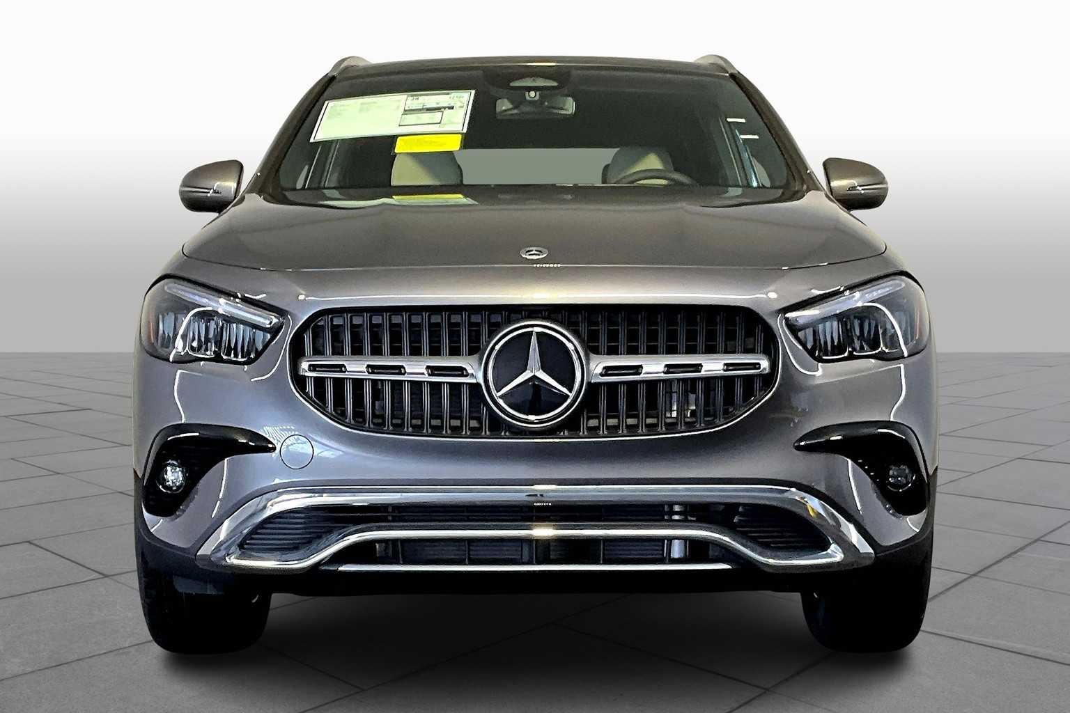 2026 Mercedes Benz GLA 250 4MATIC photo 2