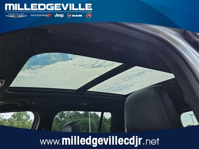 2025 Jeep Grand Cherokee Limited photo 4