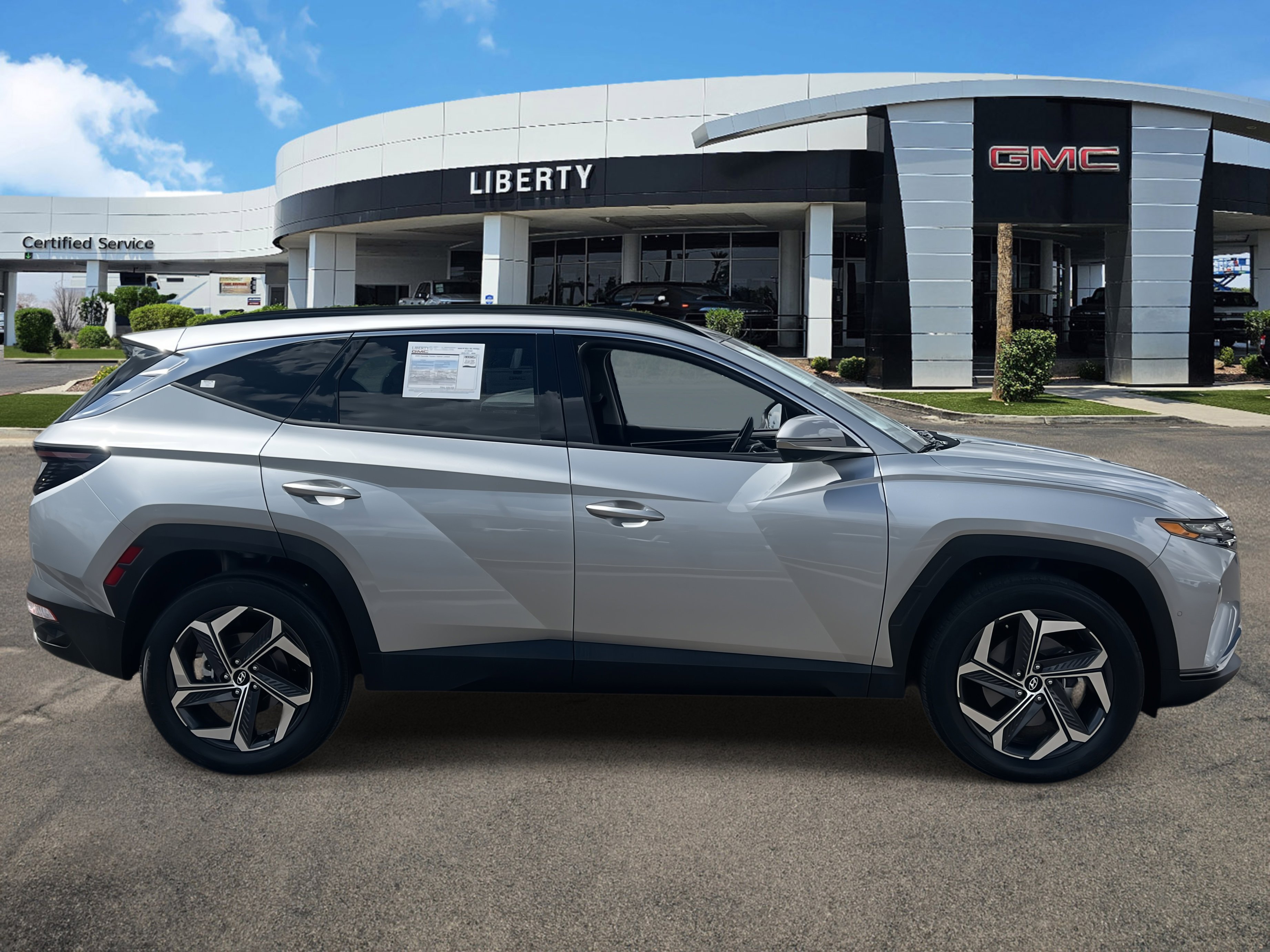 2024 Hyundai Tucson Hybrid Limited photo 2