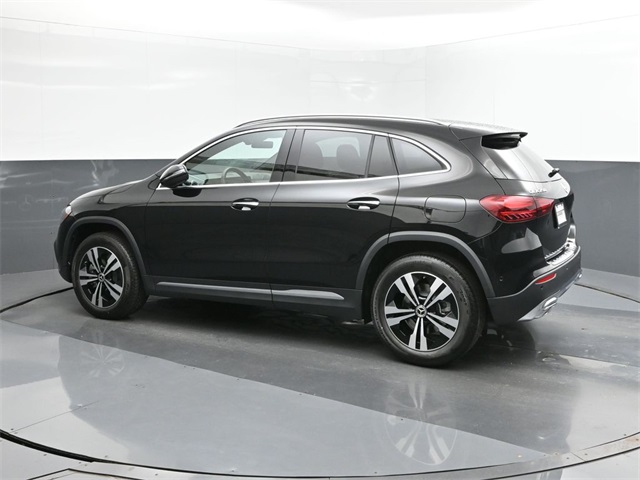 2025 Mercedes Benz GLA 250 photo 4