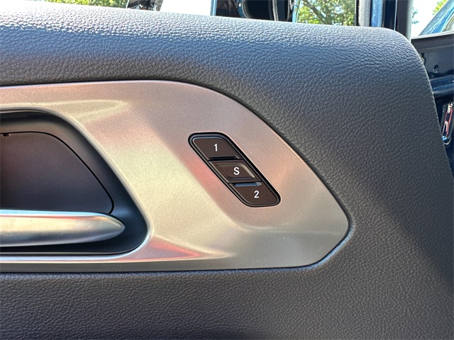 2025 Chrysler Pacifica photo 27