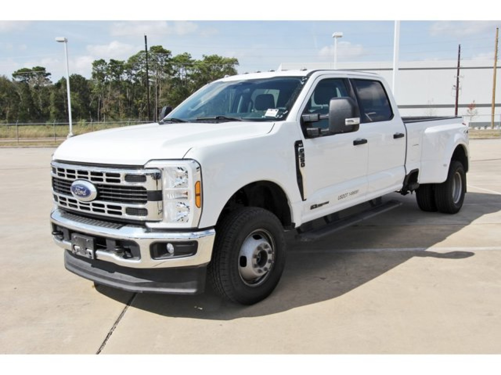 2024 Ford Super Duty F-350 DRW XLT - 1