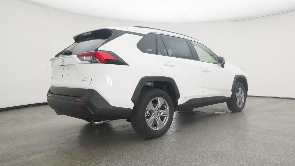 2025 Toyota RAV4 Hybrid LE photo 19