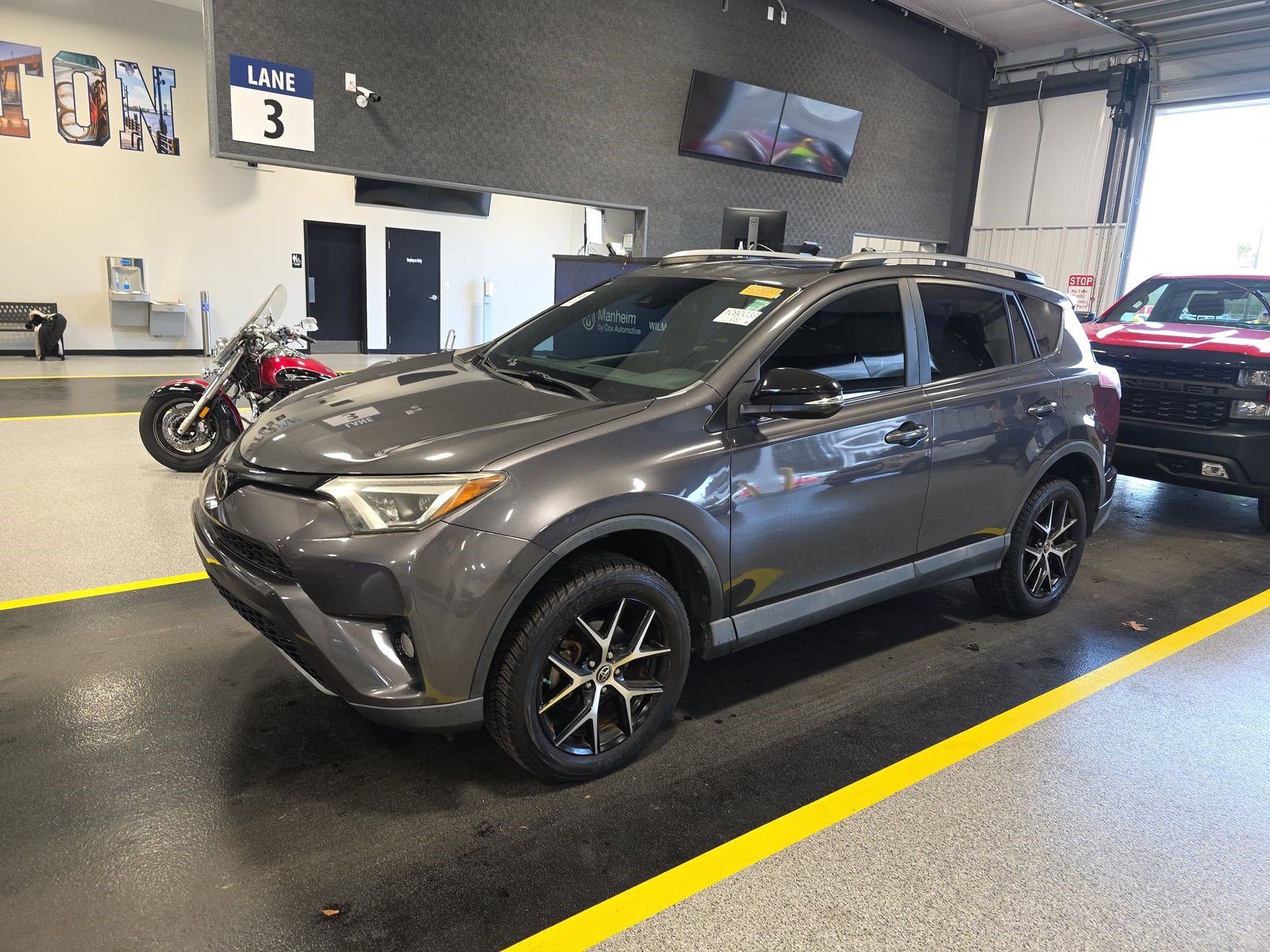 2017 Toyota RAV4 SE