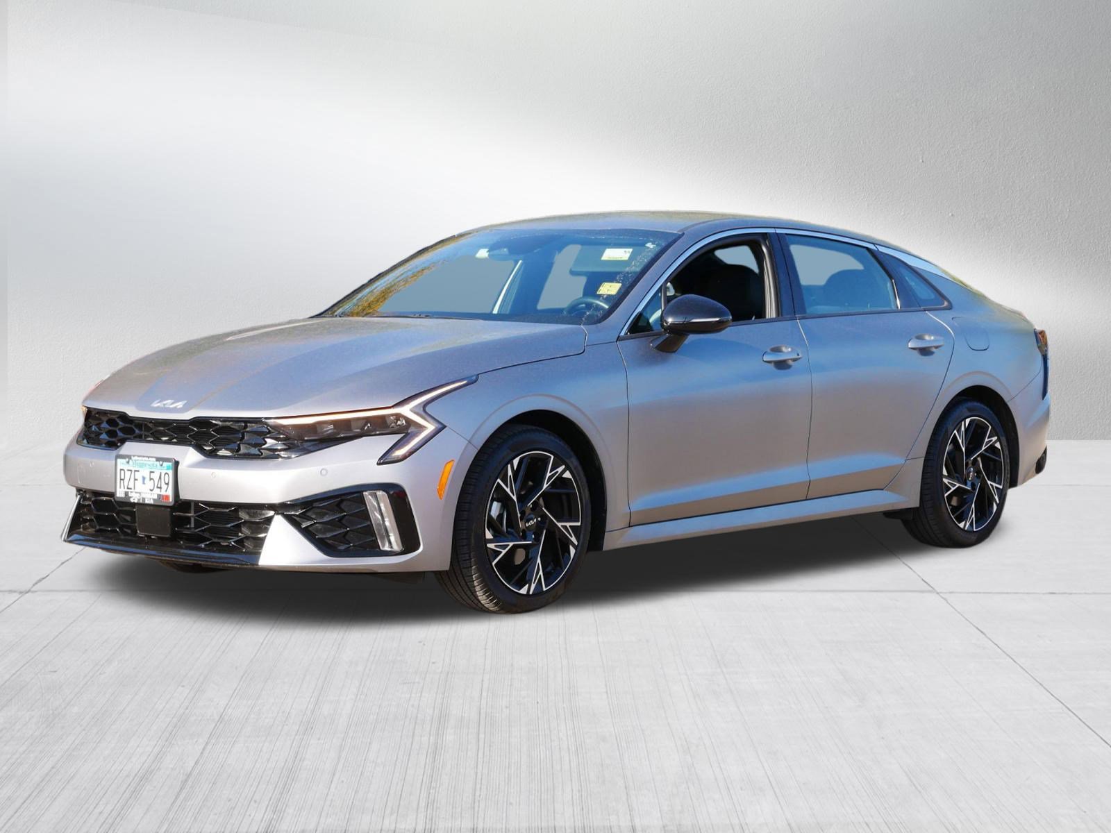 2025 Kia K5 GT-Line photo 3