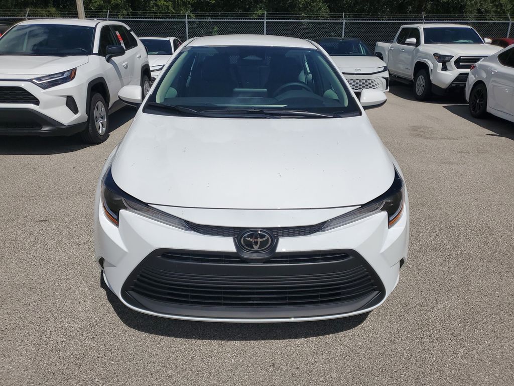 2026 Toyota Corolla LE photo 2