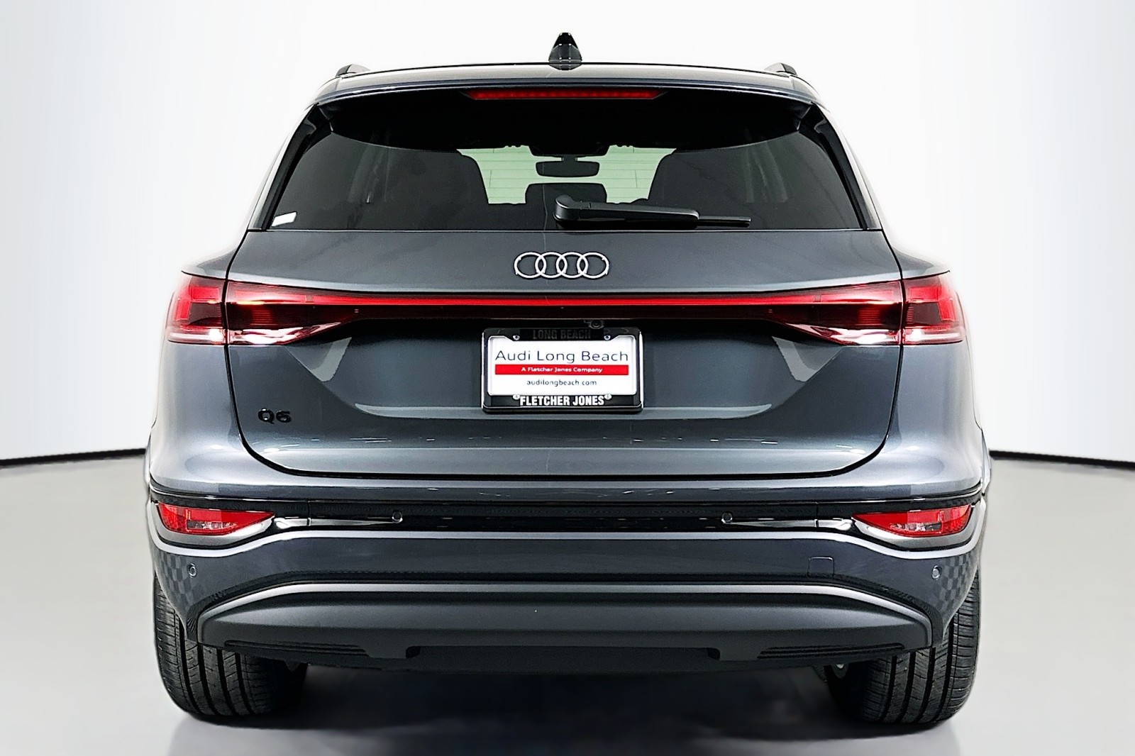 2025 Audi Q6 E-tron Premium Plus photo 3