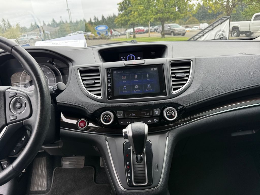 2016 Honda CR-V Touring photo 15
