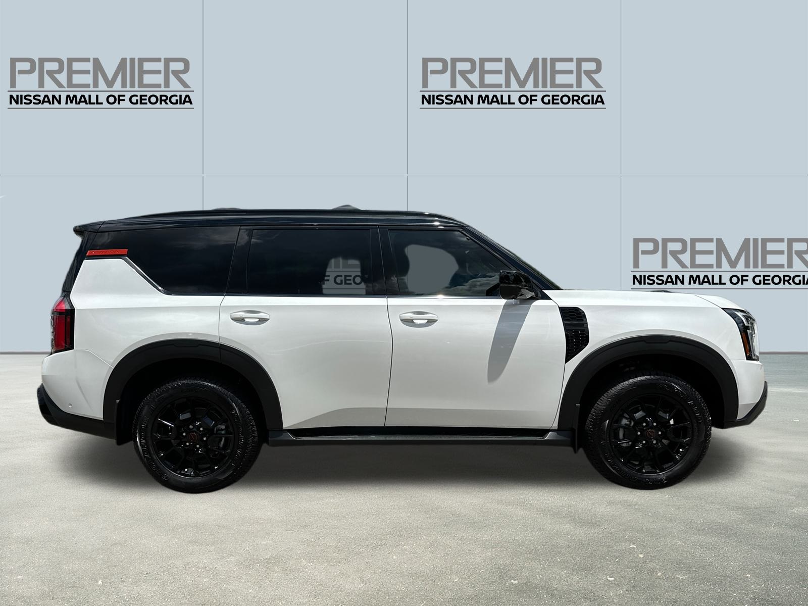 2025 Nissan Armada photo 2