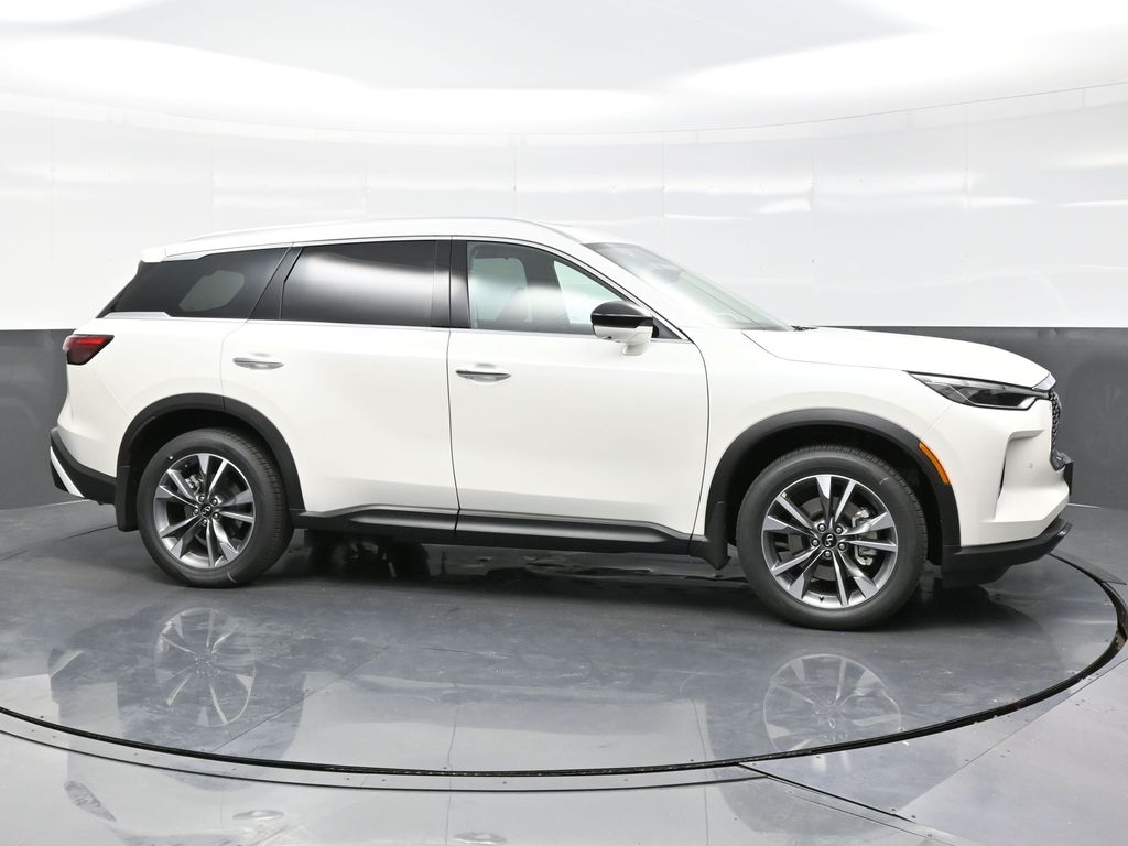 2025 Infiniti QX60 Luxe photo 4