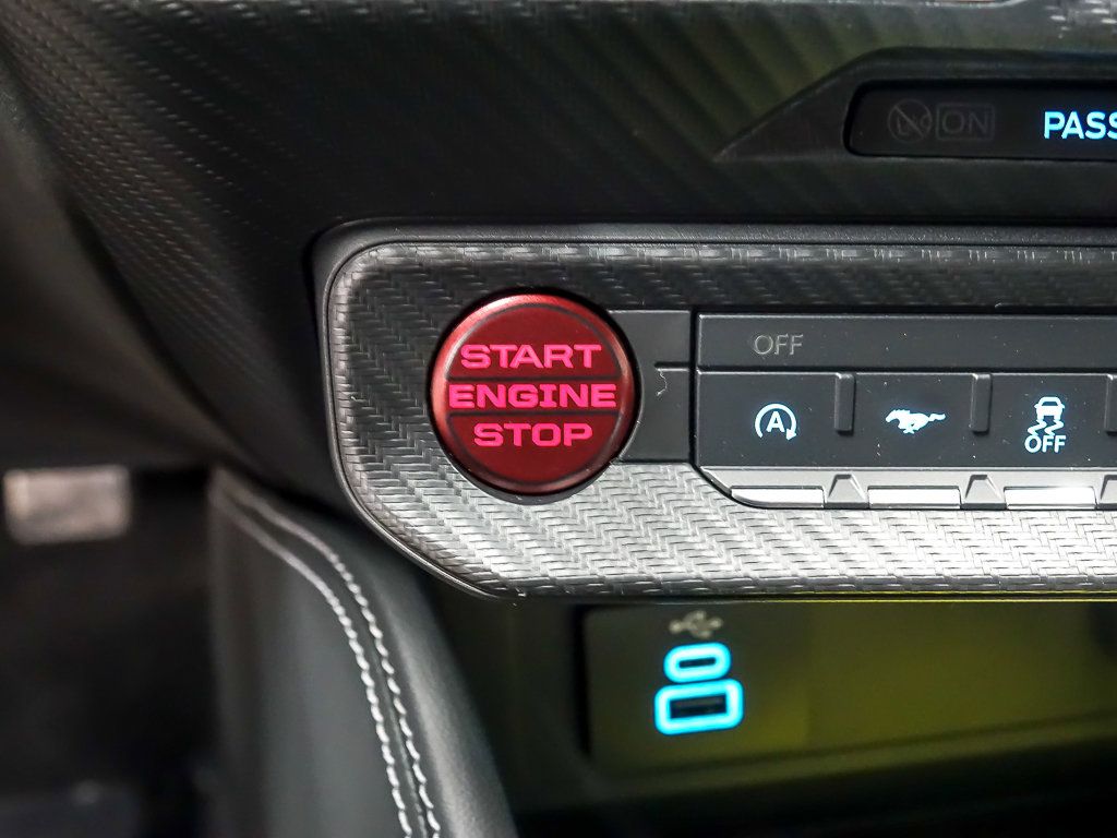 2025 FORD MUSTANG - Image 15