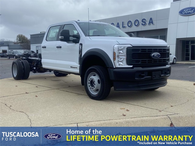 2026 Ford F-550 Super Duty Chassis Cab XL's photo
