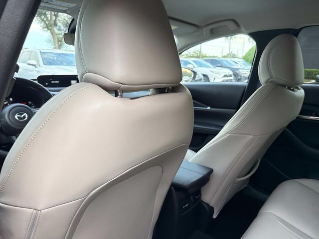 2023 Mazda CX-30 2.5 S Preferred photo 11