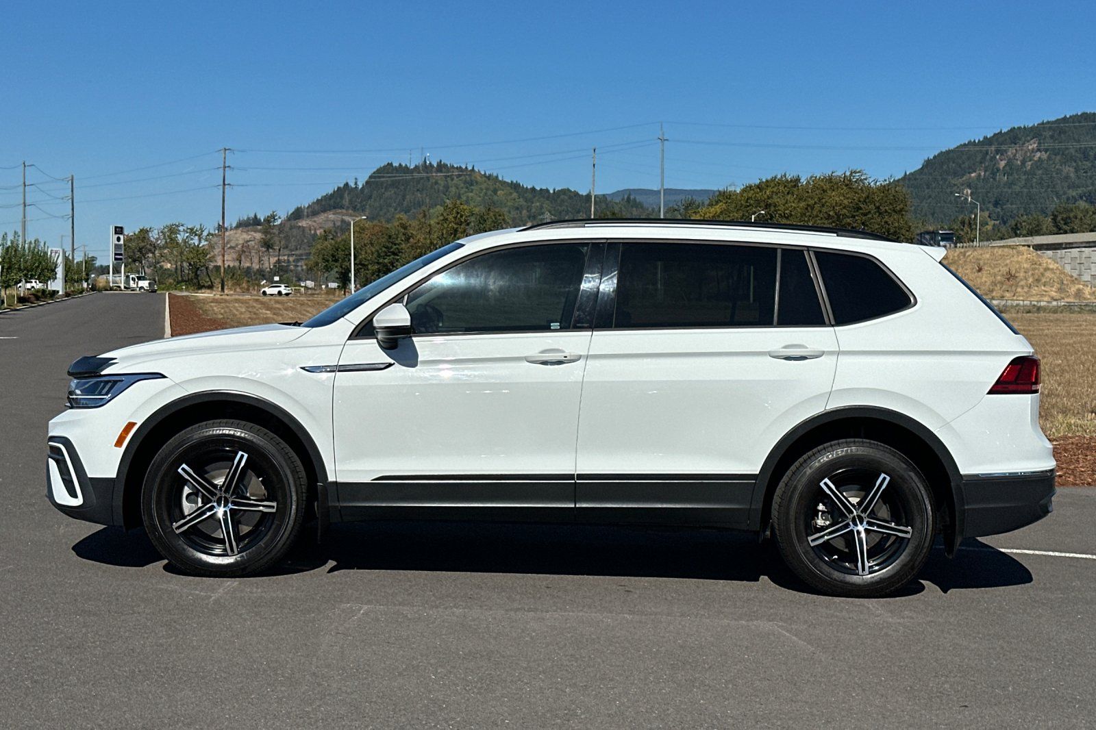 2023 Volkswagen Tiguan S photo 5