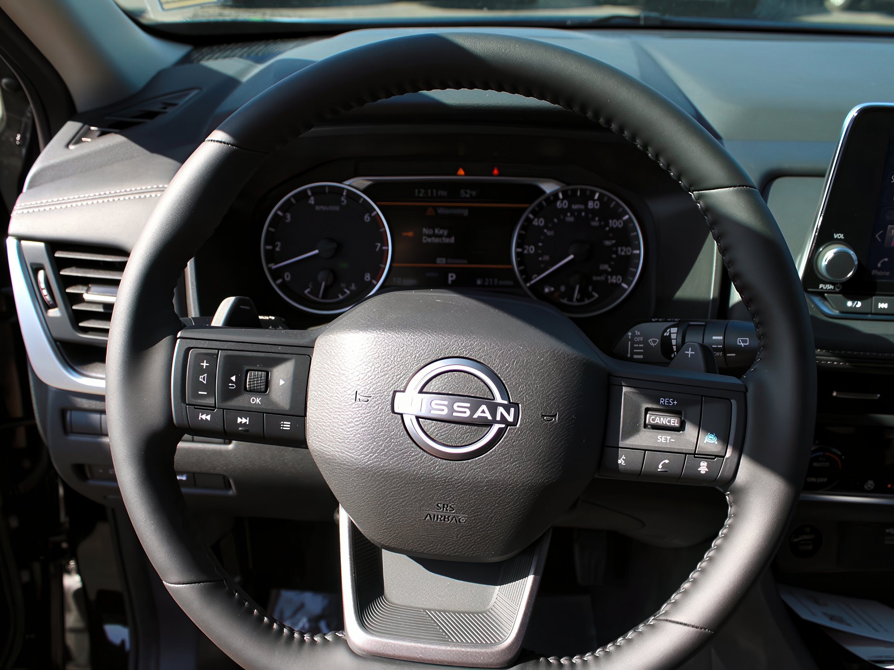 2025 Nissan Rogue SV photo 16
