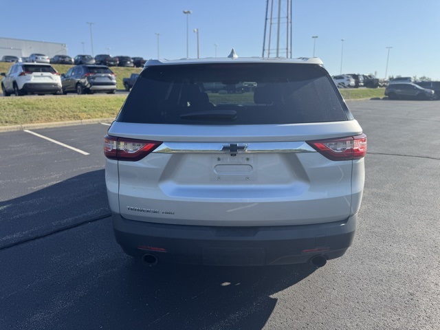 2021 Chevrolet Traverse LS photo 4