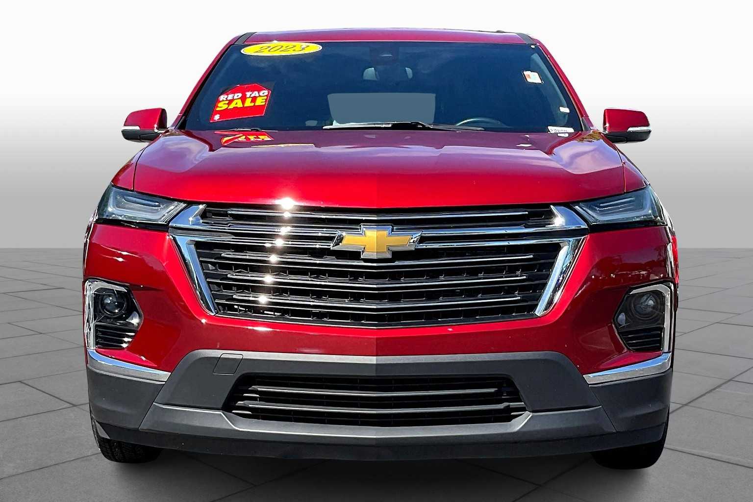 2023 Chevrolet Traverse Cloth photo 2