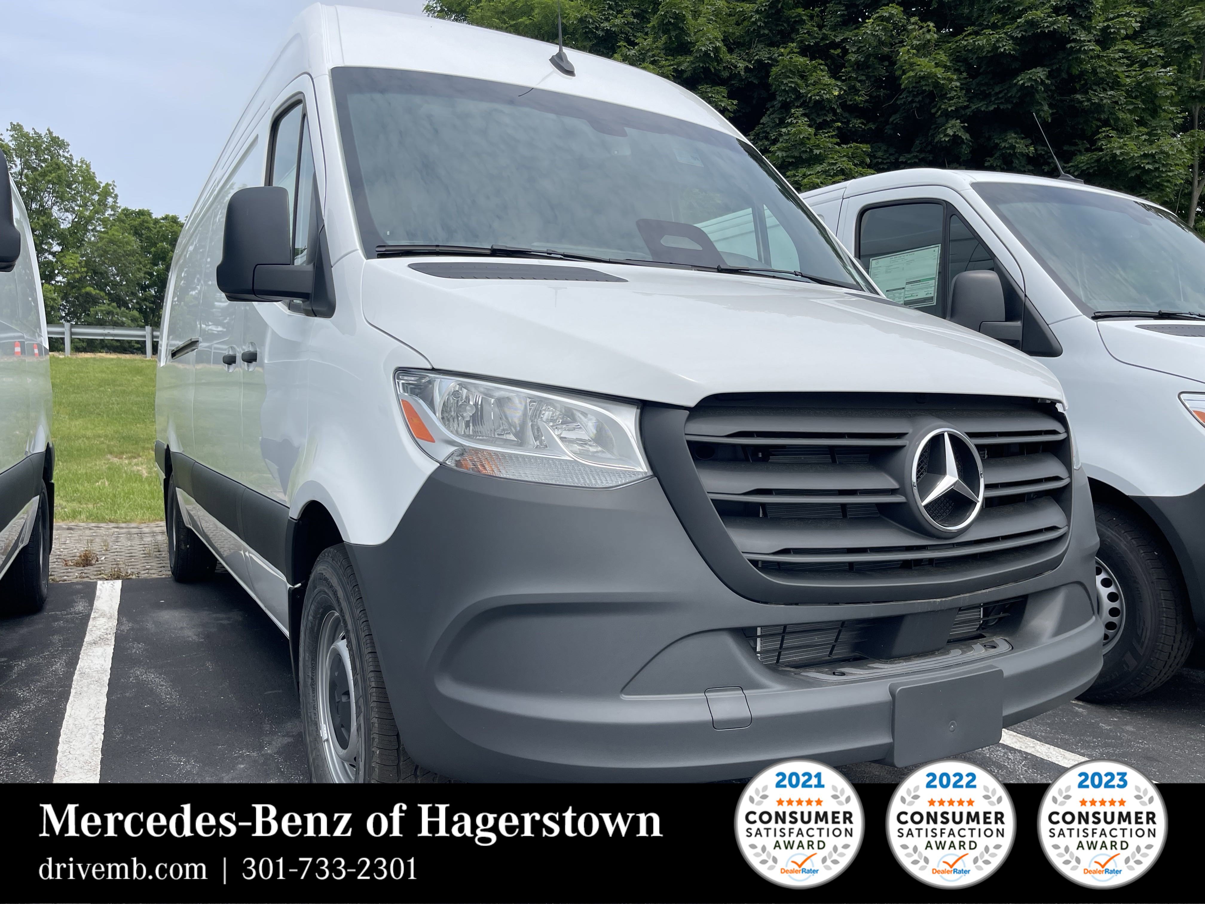 2025 Mercedes-Benz Sprinter Cargo Van Base's photo