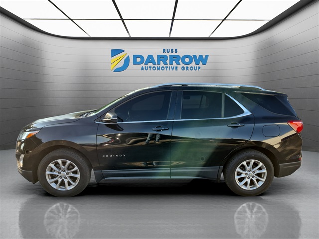 2018 Chevrolet Equinox LT photo 2