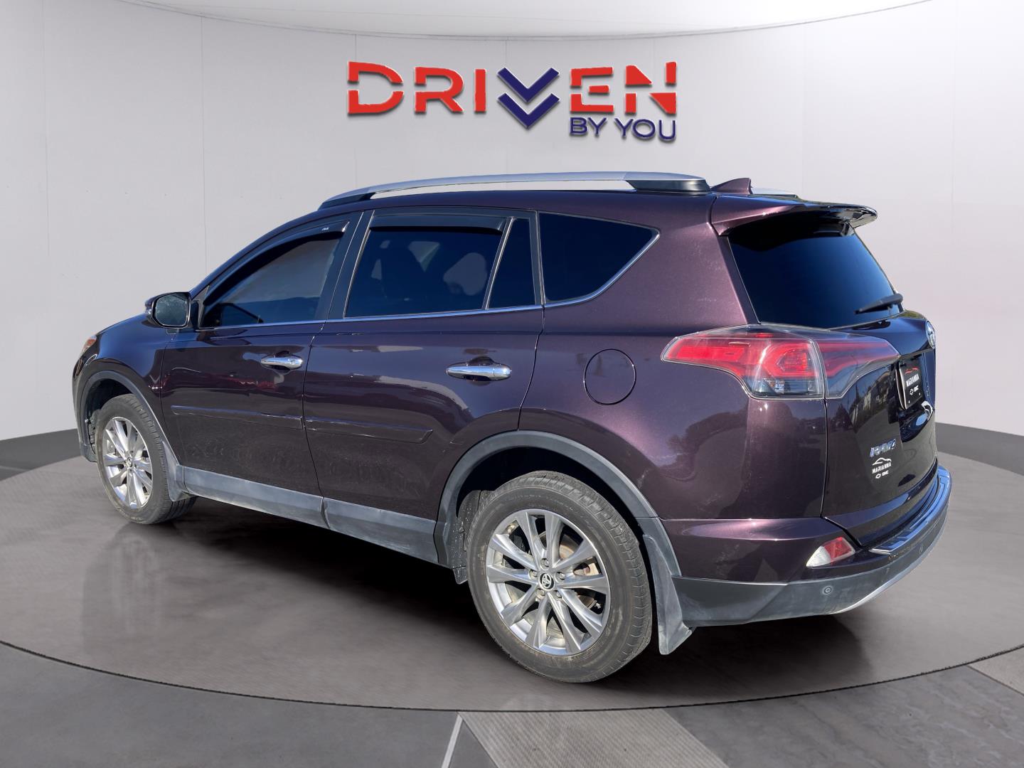 2017 Toyota RAV4 Limited photo 3
