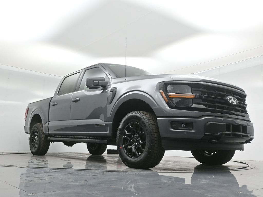 2025 Ford F-150 XLT photo 42