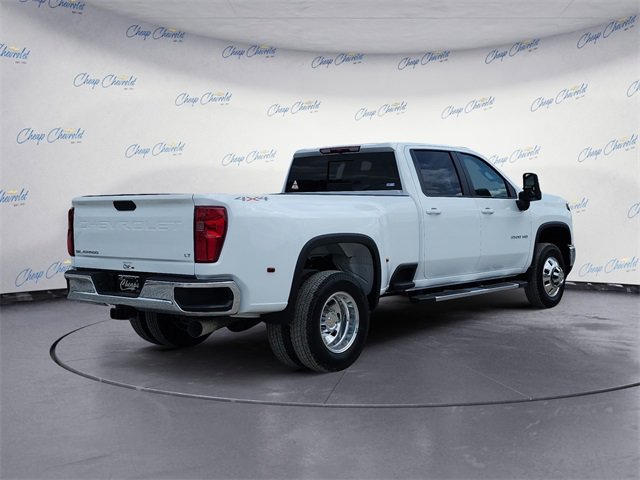 2026 Chevrolet Silverado 3500HD LT photo 5
