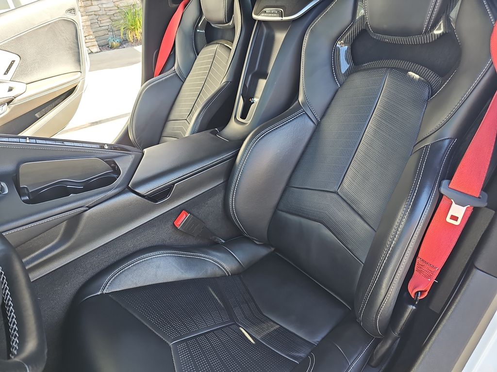 2021 Chevrolet Corvette Stingray 2LT photo 13