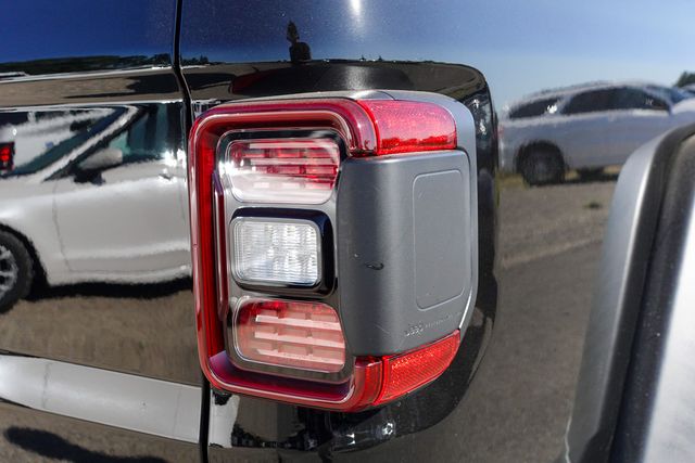 2025 Jeep Gladiator Rubicon photo 6