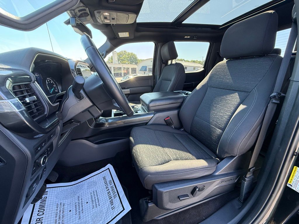 2022 Ford F-150 XLT photo 13