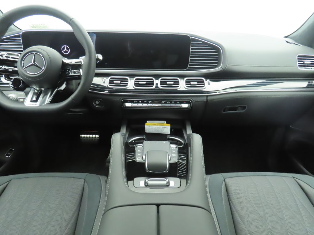 2025 Mercedes Benz GLS 63 AMG 4MATIC photo 13